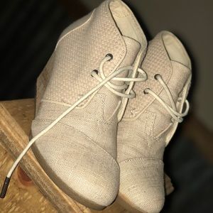 Toms Wedges